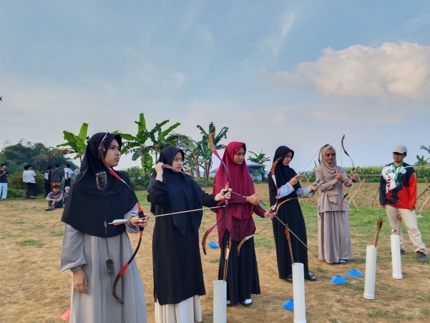 KEGIATAN MEMANAH SANTRI DAARUL ARIFIN